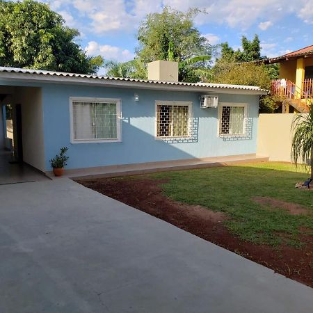 فيلا San Martin Family House فوز دو إيغواسو المظهر الخارجي الصورة